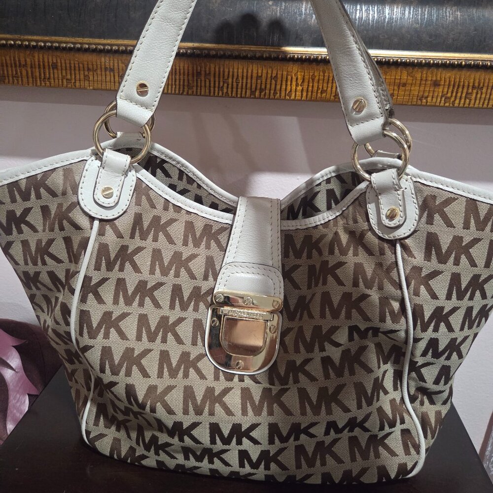 Michael Kors monogram bag